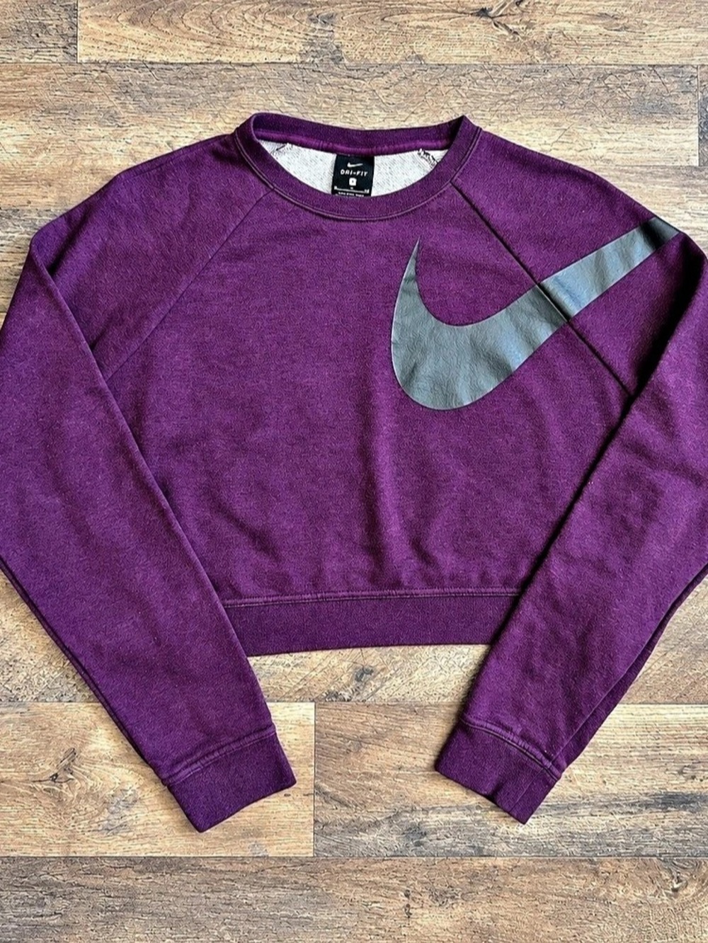 Nike Dri-FIT Swoosh Sweatshirt Purple & Gray Small